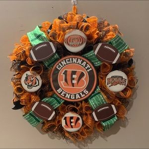 CINCINNATI BENGALS Wreath